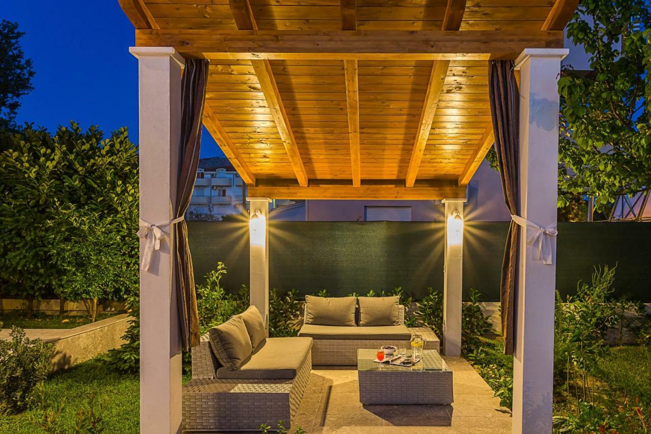 Villa Sweet Home Marija With Heated Pool สปลิท ภายนอก รูปภาพ